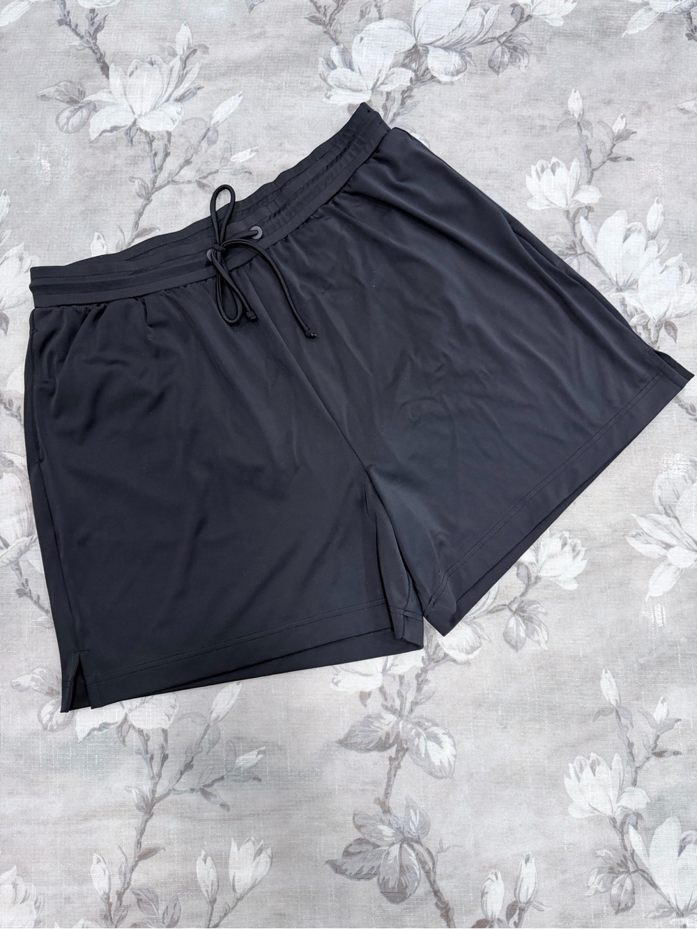 L.L. Bean Black Lined Athletic Shorts Medium UPF 50 Quick Dry 2-in-1